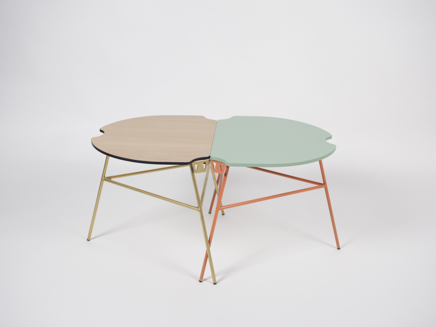 Amelia bijzettafel  pop-color