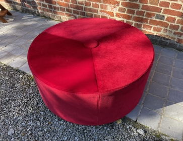 Orphea poef 100 cm in synthetisch fluweel